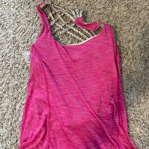 Women’s lululemon athletic tank w/sports bra